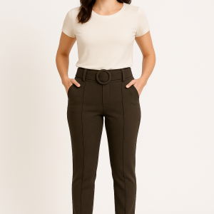 pantalón entallado con cinturón incorporado