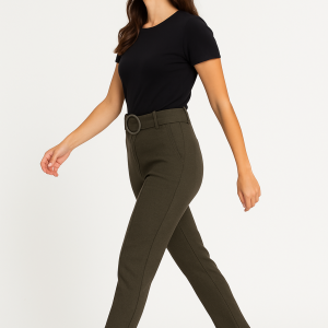 pantalón entallado con cinturón incorporado